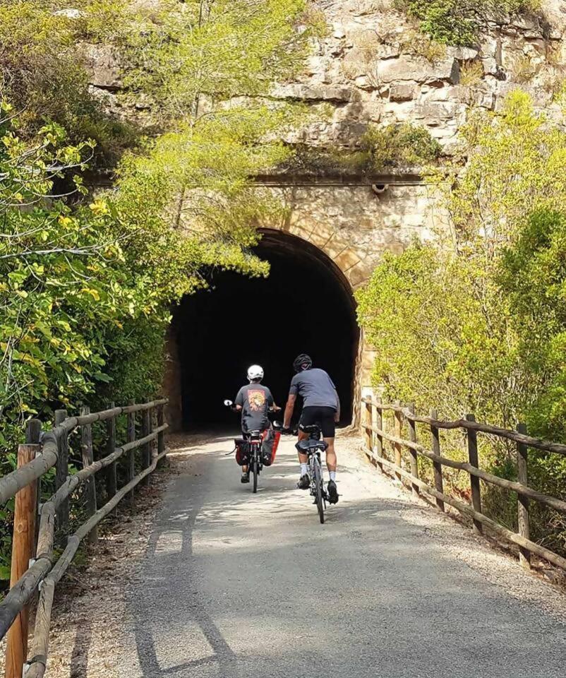 Tranquilo Apto Ideal Paraturismo Rural Y Relax Gandesa Kültér fotó